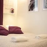 Montmartre Apartments - Lautrec